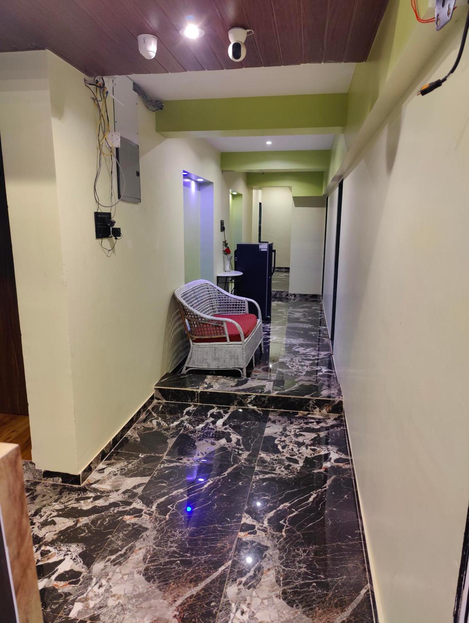 Hotel Garden View Inn - Near Nesco มุมไบ ภายนอก รูปภาพ